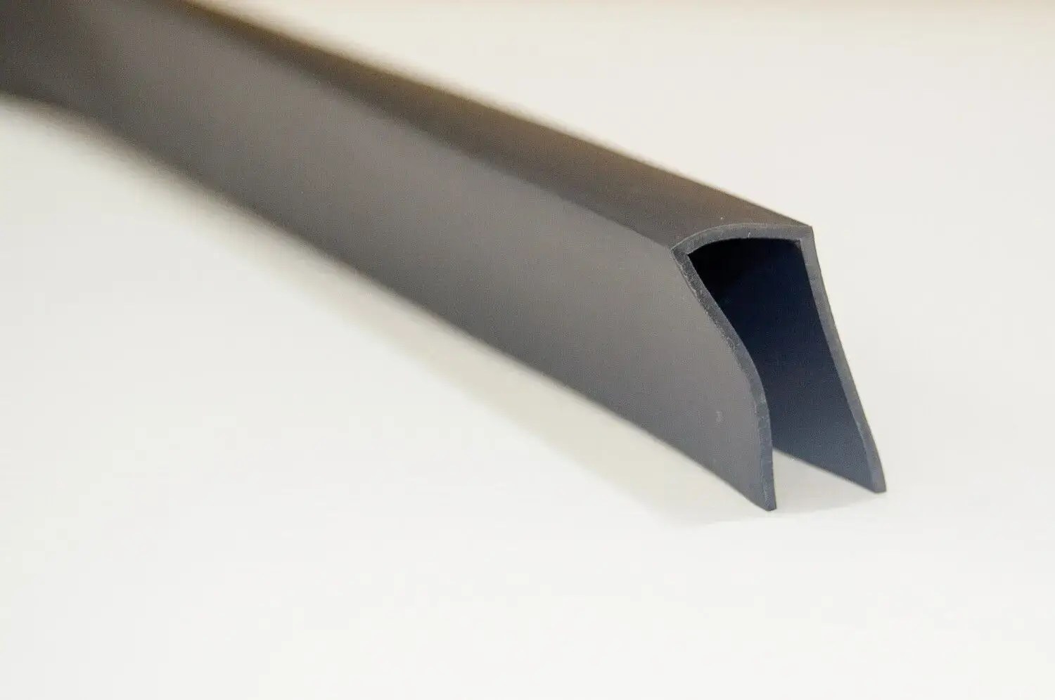 Buying Fridge Seal Tips for Choosing the Right One