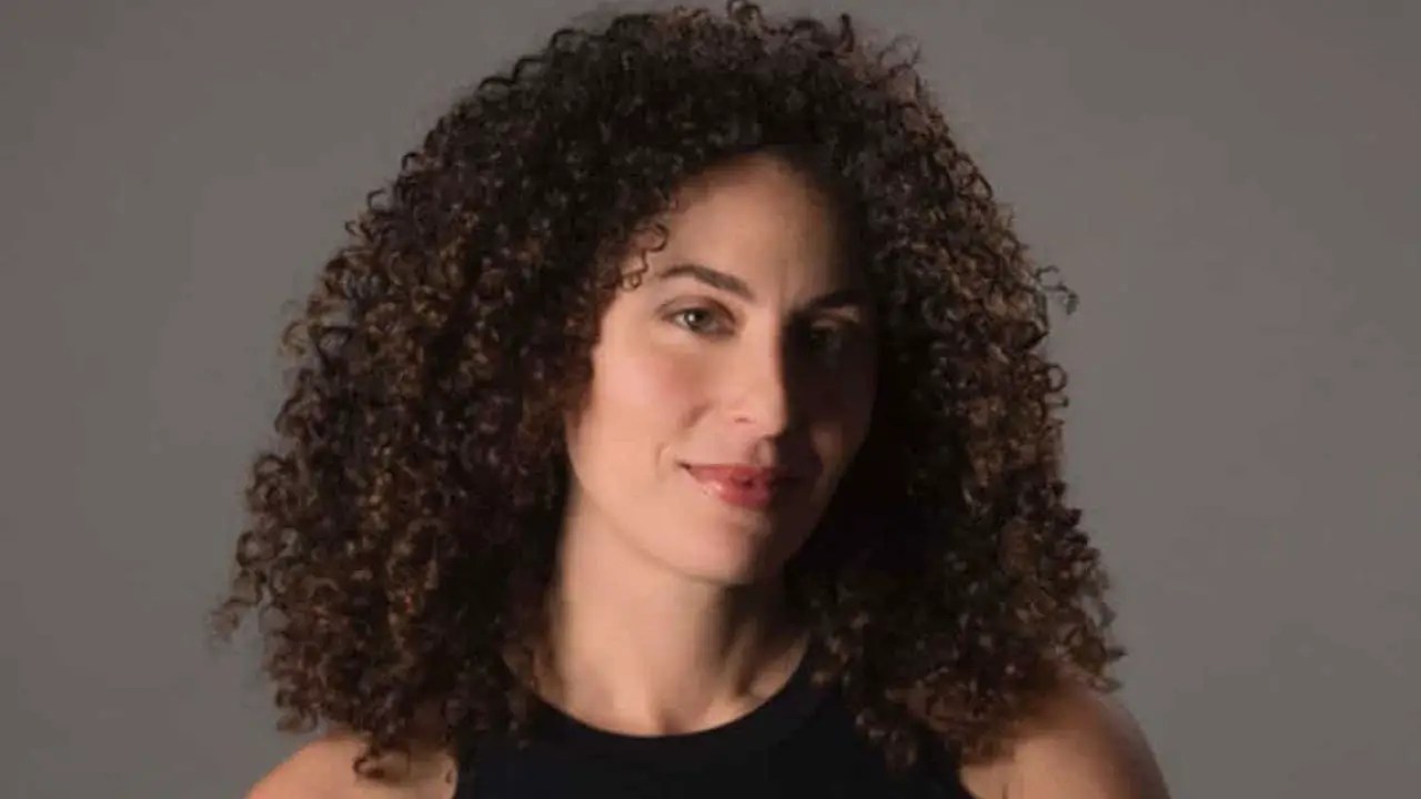 Elizabeth Dwoskin Wikipedia Unraveling the Silicon Valley