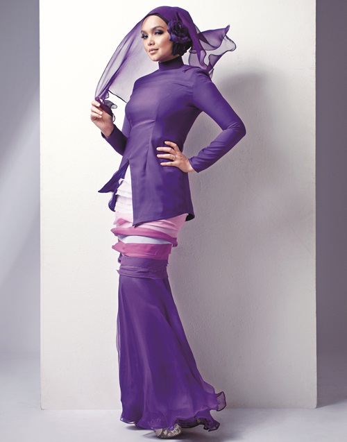 creation by siti nurhaliza Kari Gomez