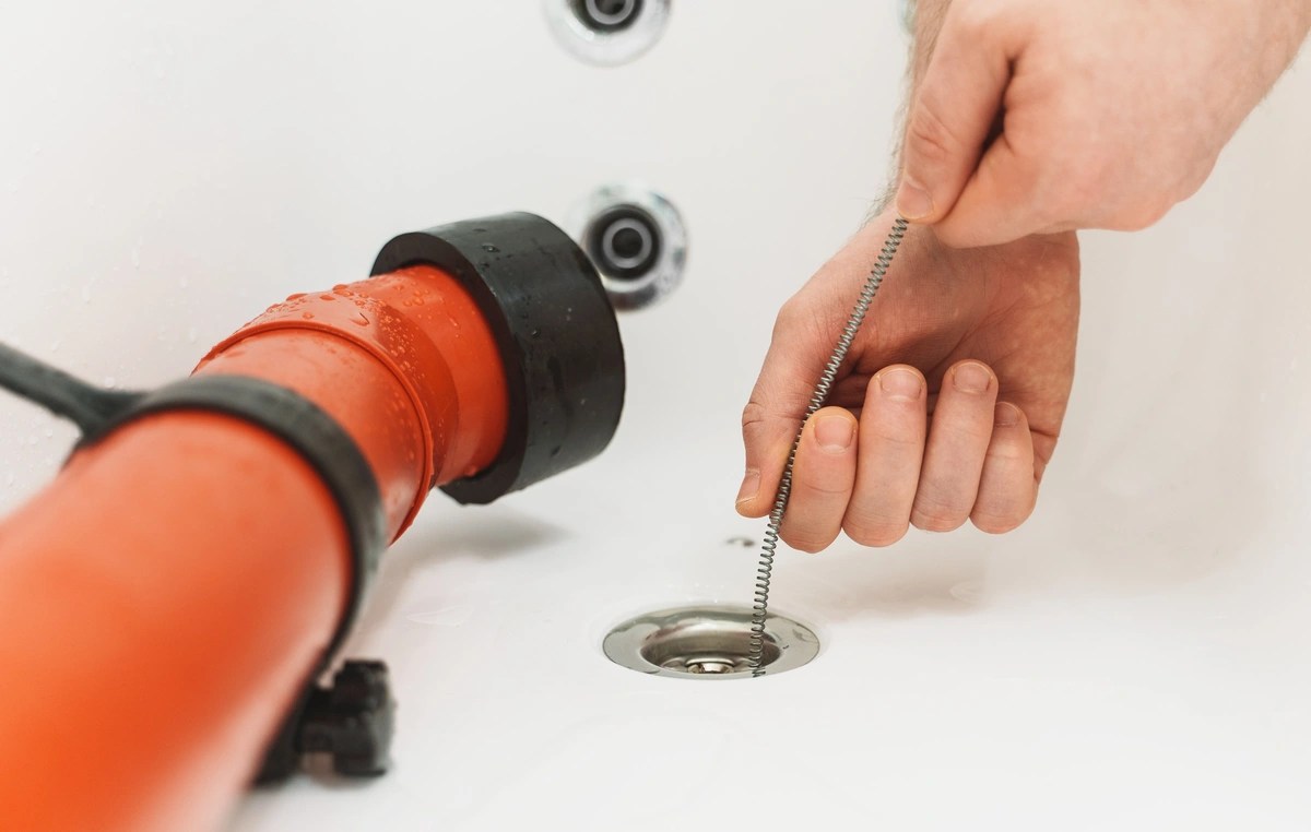 The Best 6 Ways For How To Clean A Sink Drain (DIY Guide)