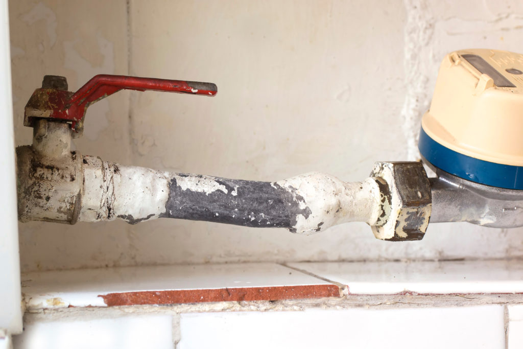 Does Your Home Have Lead Pipes? [Tips To Identify & Remove]