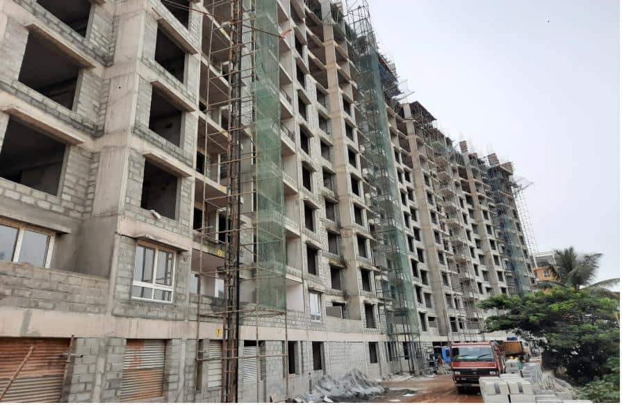 Luxurious 1, 2, 3, 4 BHK Apartments/Flats at Ajmera Nucleus project in