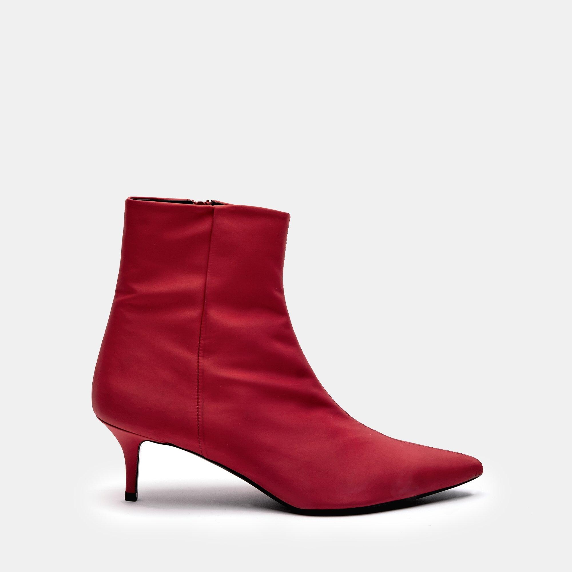 KITTEN HEEL BOOTIE Theory Outlet