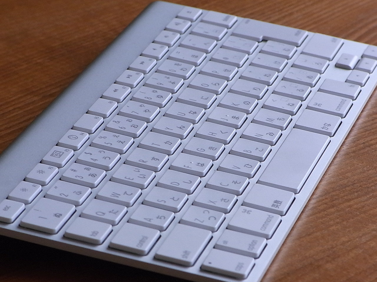 iPadをアップル純正ワイヤレスキーボード(Apple Wireless Keyboard)で操作してみた
