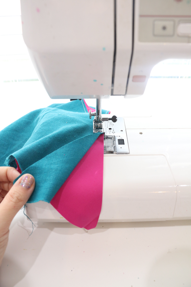 Sew It Color Blocked Triangle Pillows A Kailo Chic Life