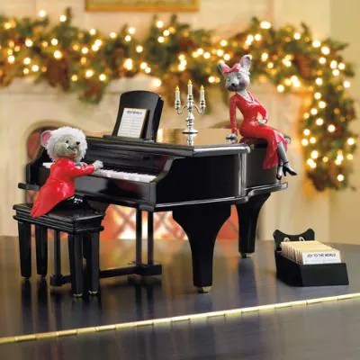 Maestro Mouse in Love | Frontgate