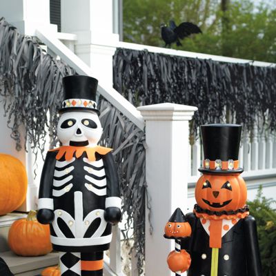 9' Creepy Garland Grandin Road