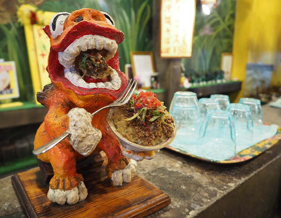 沖繩國際通 叢林間吃沖繩特色塔可飯