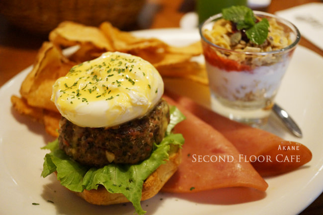 【台中南屯】Second Floor Cafe 貳樓-公益店新開幕，想吃不必跑台北