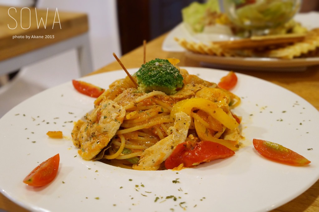 【台中中區】 Sowa索瓦中山店 書香氛圍中嚐手作料理