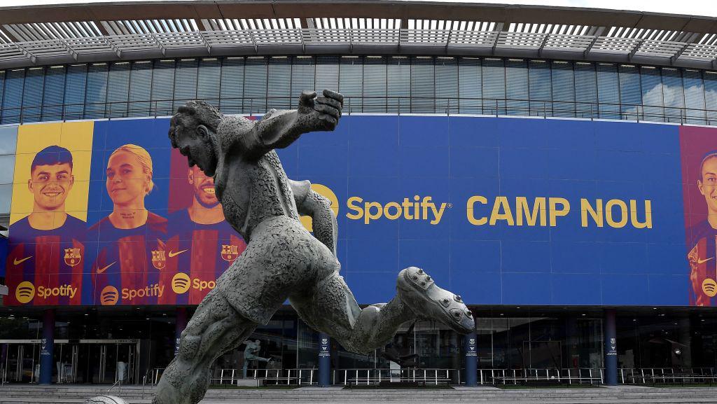 Barca Berencana Jual Kursi VIP Camp Nou demi Daftarkan Olmo