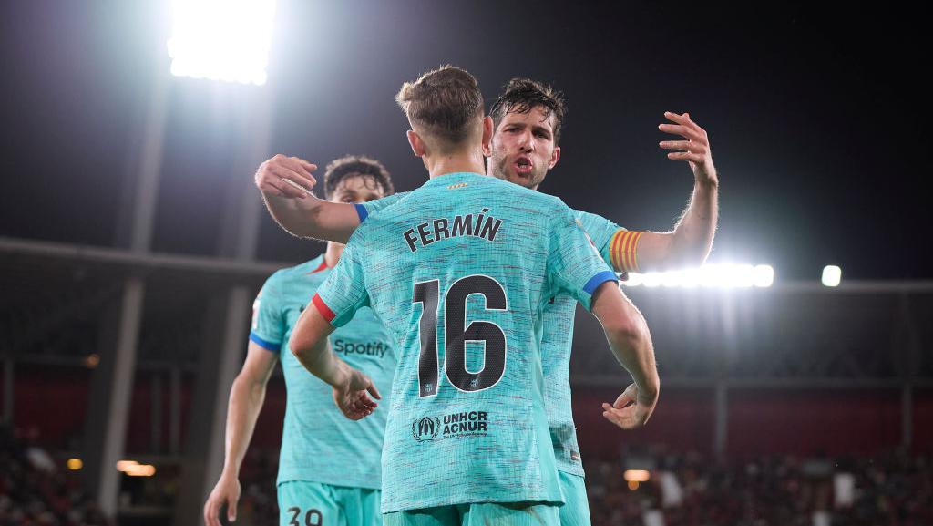 Brace Fermin Bawa El Barca Menang 2-0