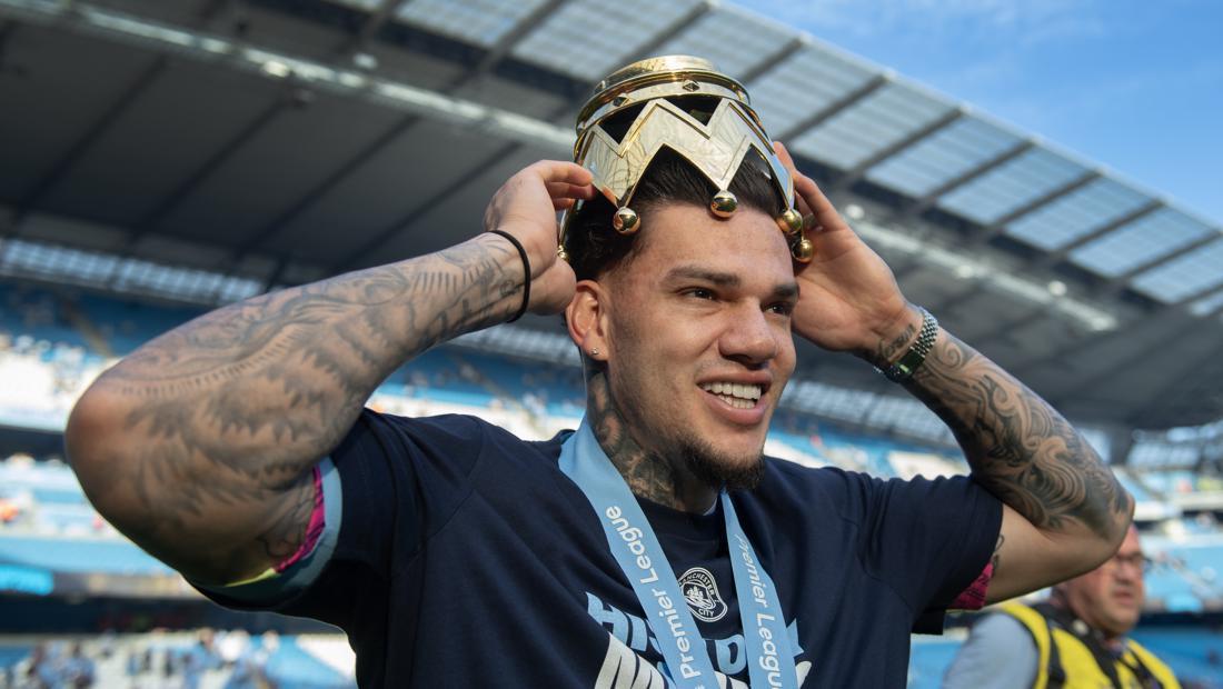 Guardiola Berharap Ederson Bertahan di Man City