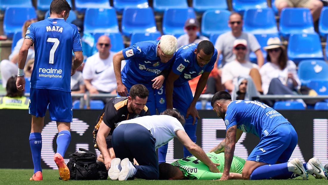 Momen Ngeri Kiper Getafe Pingsan Usai Tabrakan dengan Lawan