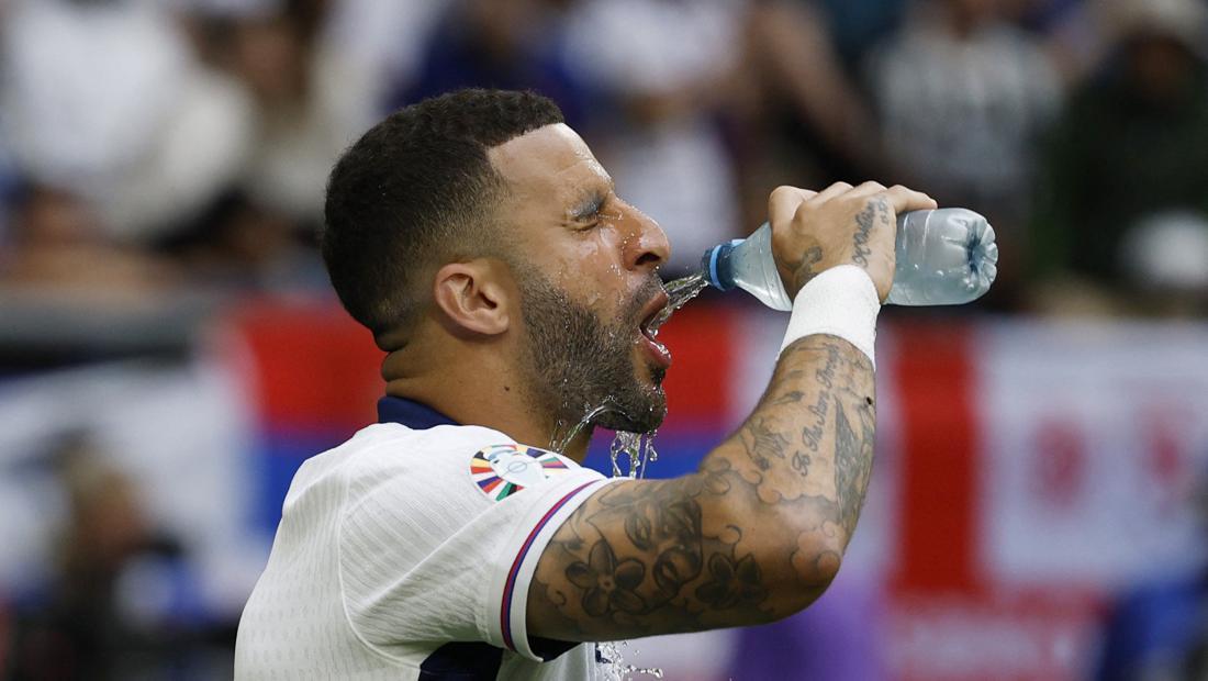 Kyle Walker Tak Dipanggil Inggris, Komentari Keputusan Lee Carsley