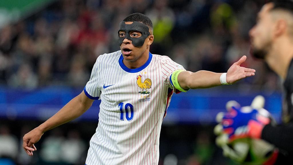 Spanyol Vs Prancis: Mbappe Tetap Berbahaya