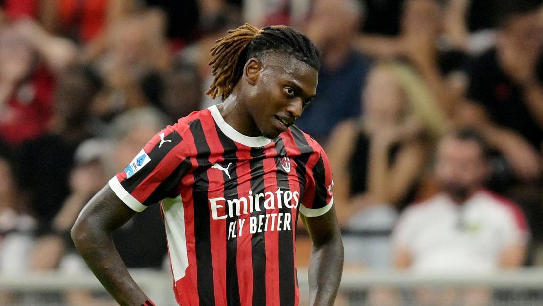 AC Milan Buka Pintu Jual Rafael Leao?