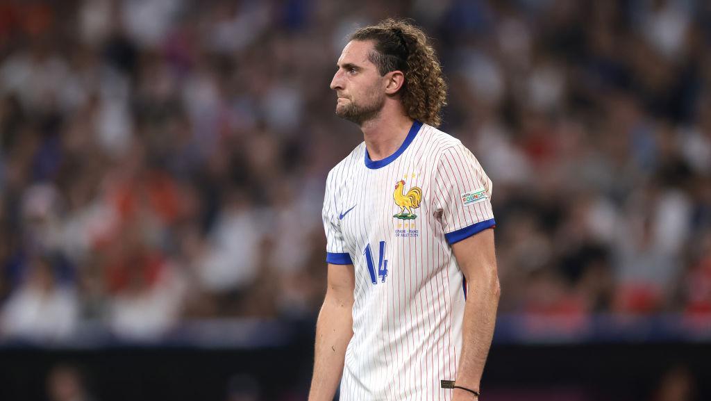 Akibat Banyak Mau, Rabiot Malah Jadi Susah Laku