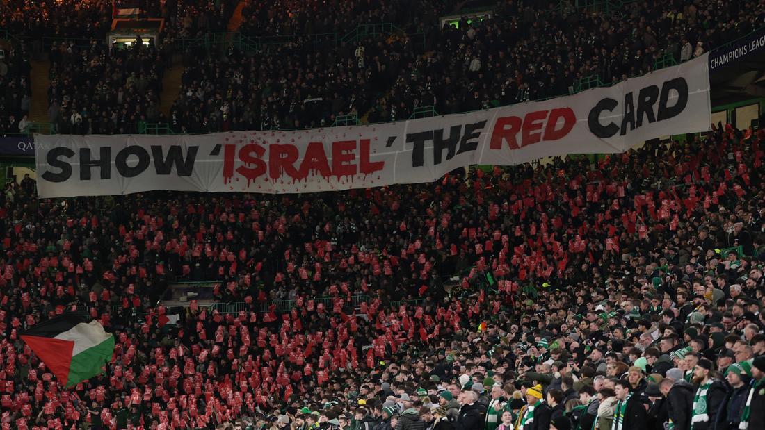 Banner ‘Kartu Merah buat Israel’ Terpampang di Laga Celtic Vs Bayern