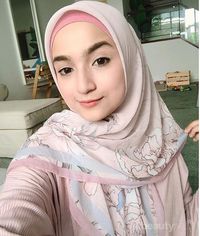 Sst, Begini Cara Bikin Makeup Sederhana ala Hijabers