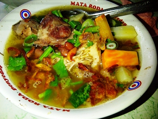 Kuliner Jogja, Sop Buntut Pak Sugeng happy tummy... happy life...