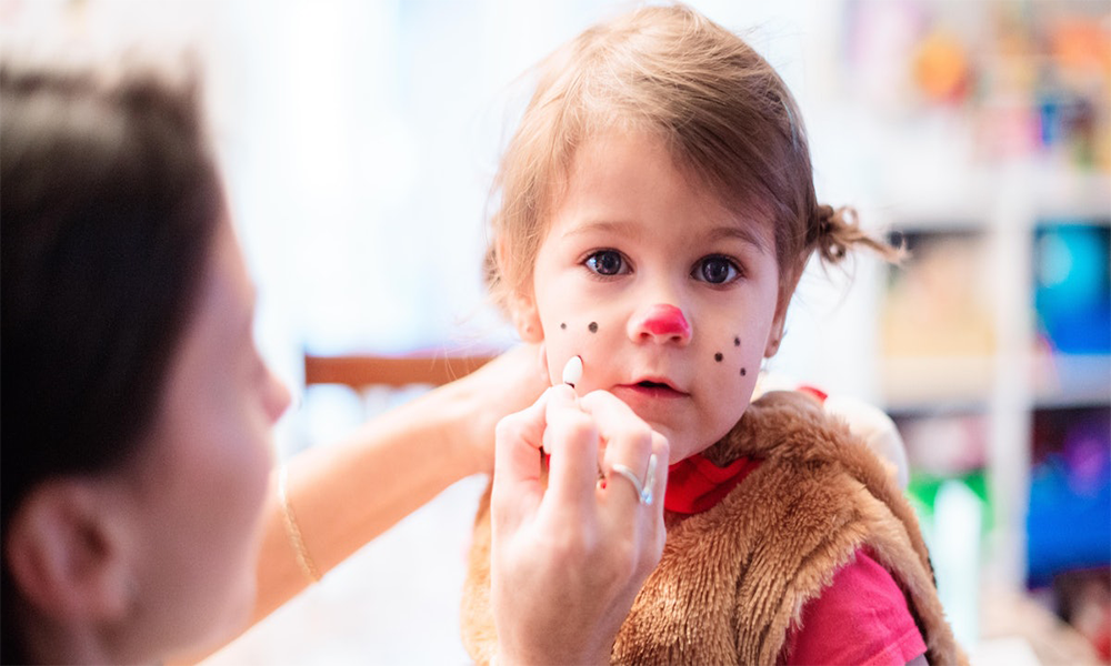 Face Paint Tips Mastering Creative Designs for Kids' Fun Events