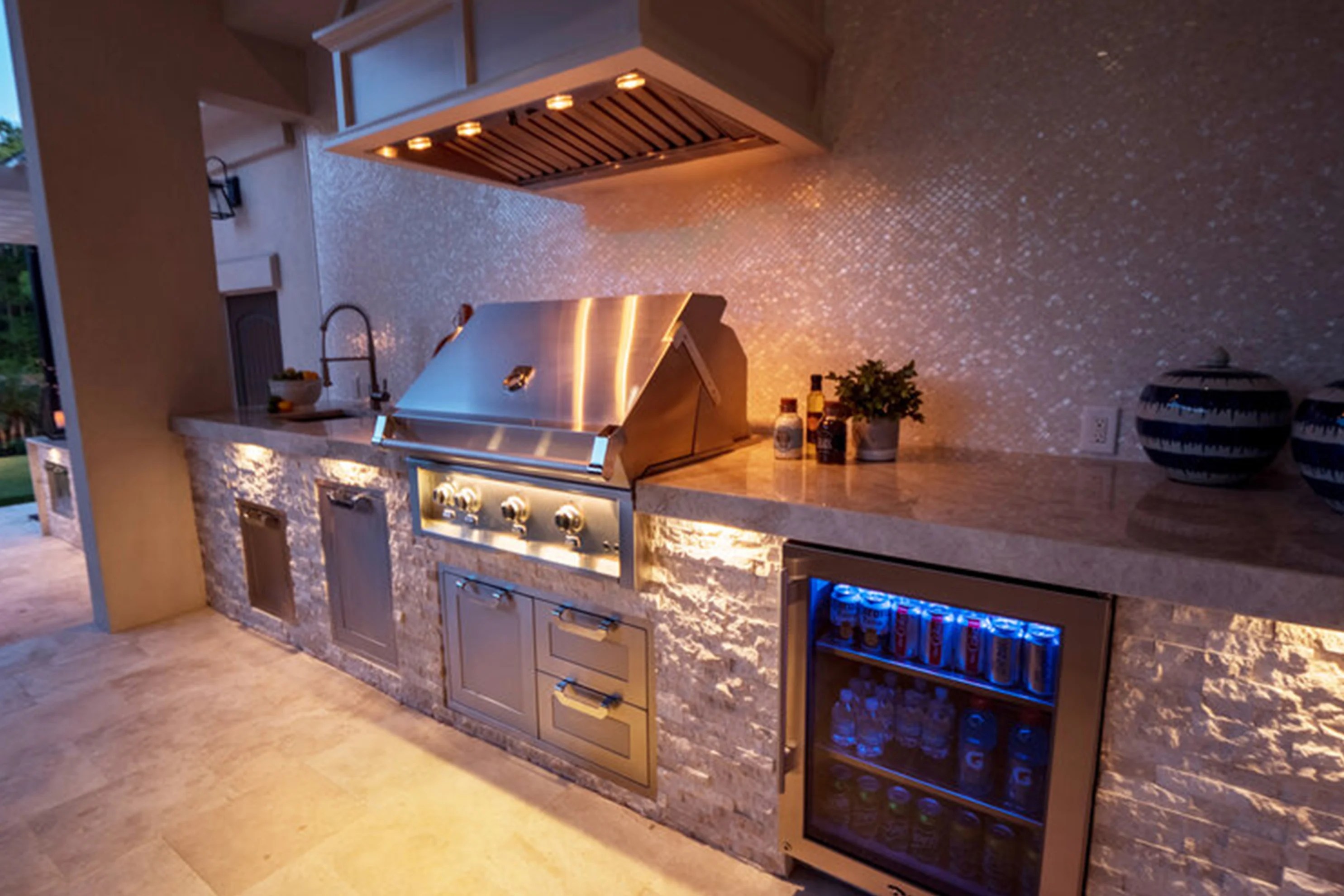 How to Choose Hood Type and Vent Fan for Your Kitchen