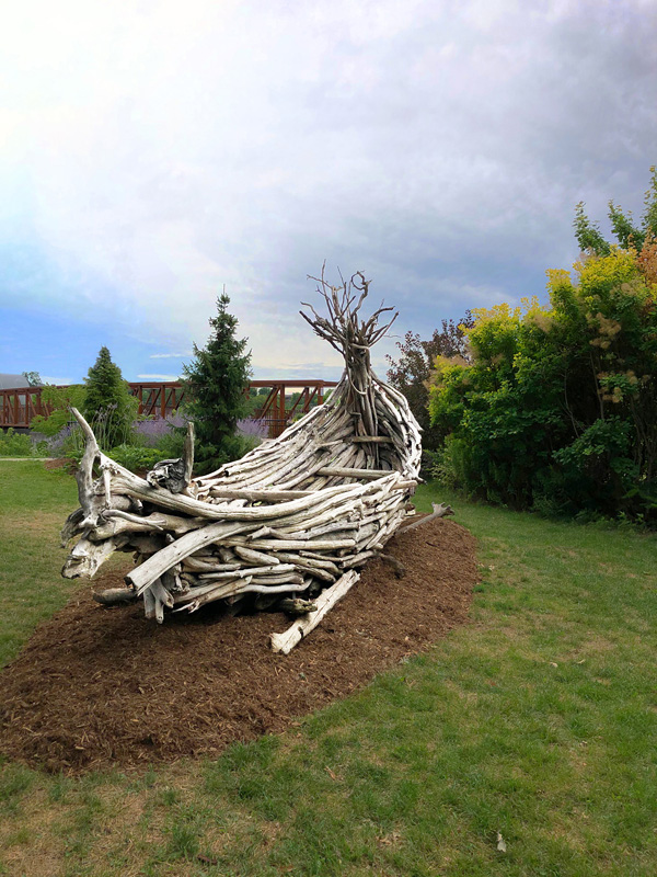 Cambridge Sculpture Garden (CSG) Akimbo