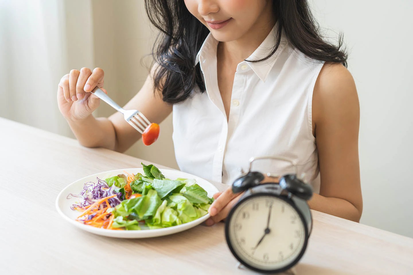 Intermittent Fasting A New Approach to Menopause Health Lar