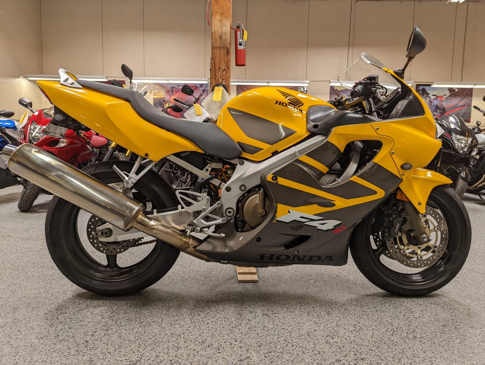 2006 Honda CBR F4i 26000 Miles AK Motors