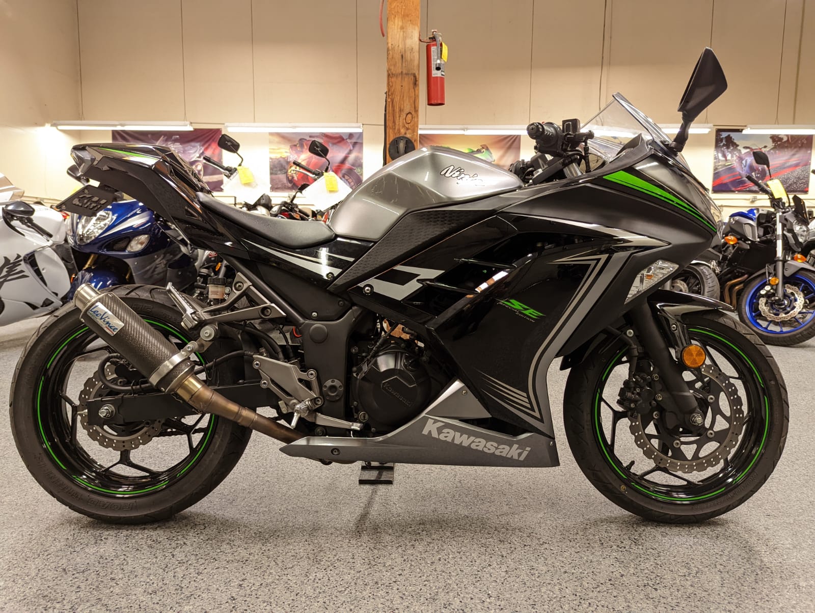 2015 Kawasaki Ninja 300 SPECIAL EDITION AK Motors