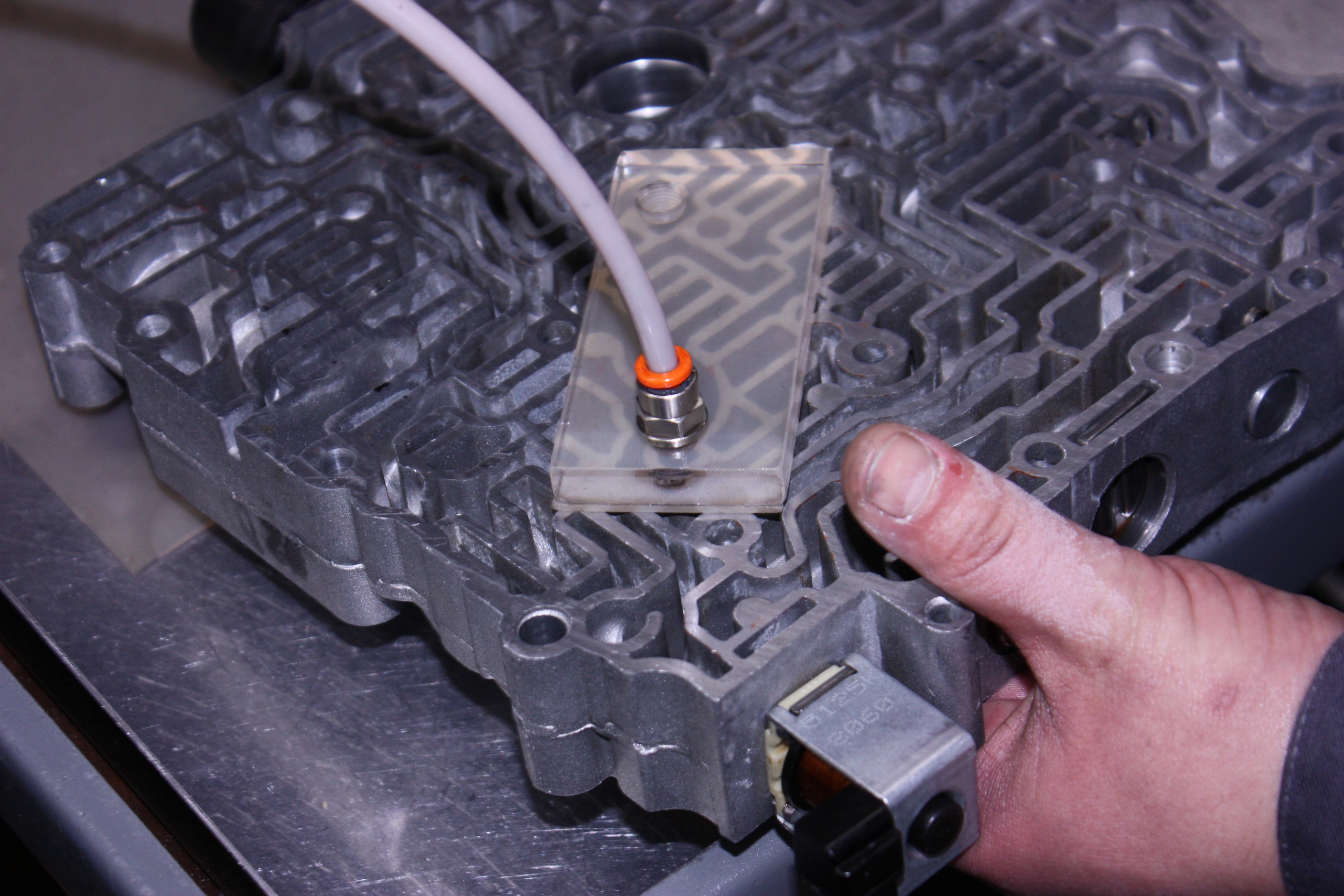 Valve body repair using valves in standard + size 4T65E (Volvo XC90, S80)