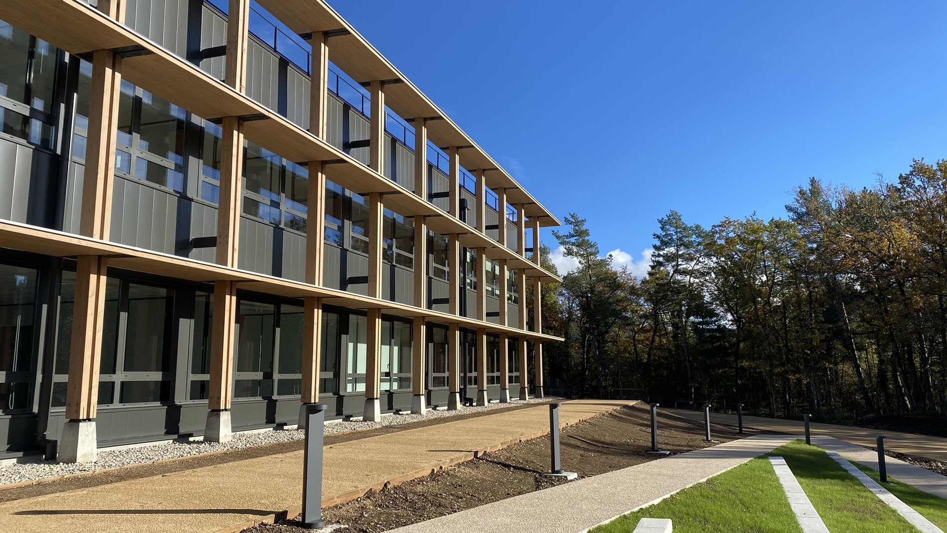Livraison du bâtiment One Roof pour Aptar à Oyonnax AKTIS