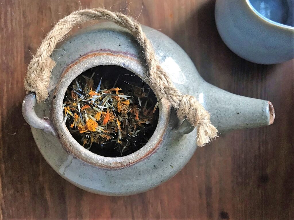 How to Dry Marigolds