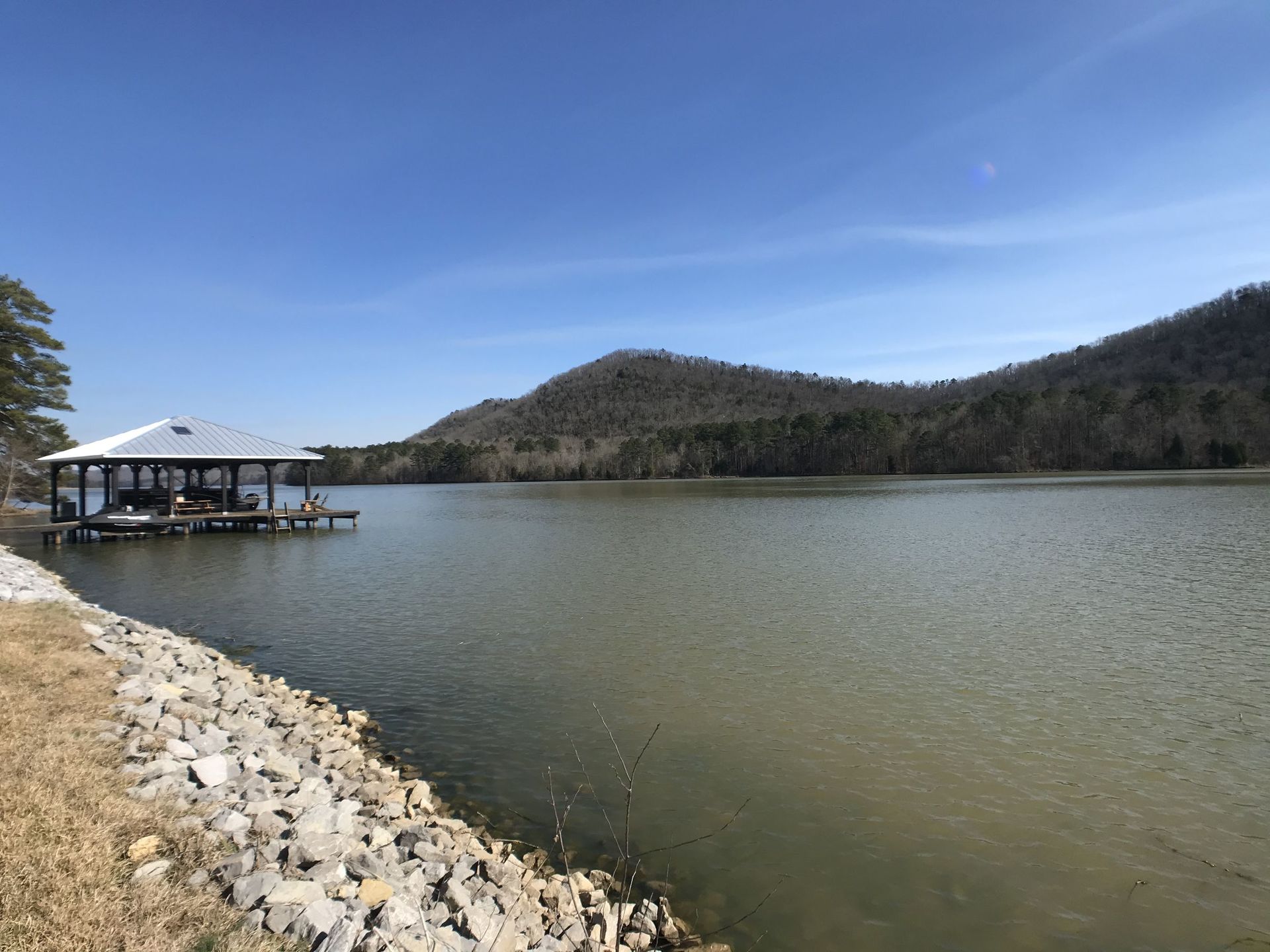 350+/ Ft. on Neely Henry Lake in Beaver Creek Alabama Land Agent