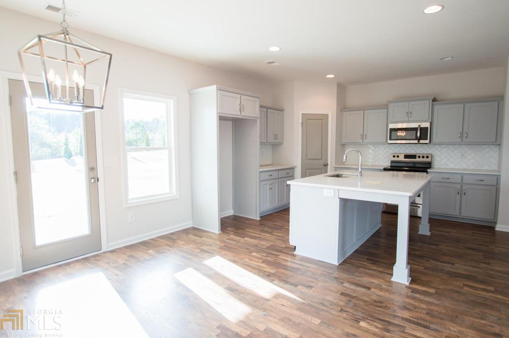 White Water Creek Alane Rayburn + Brooke Watson REALTOR at Fathom