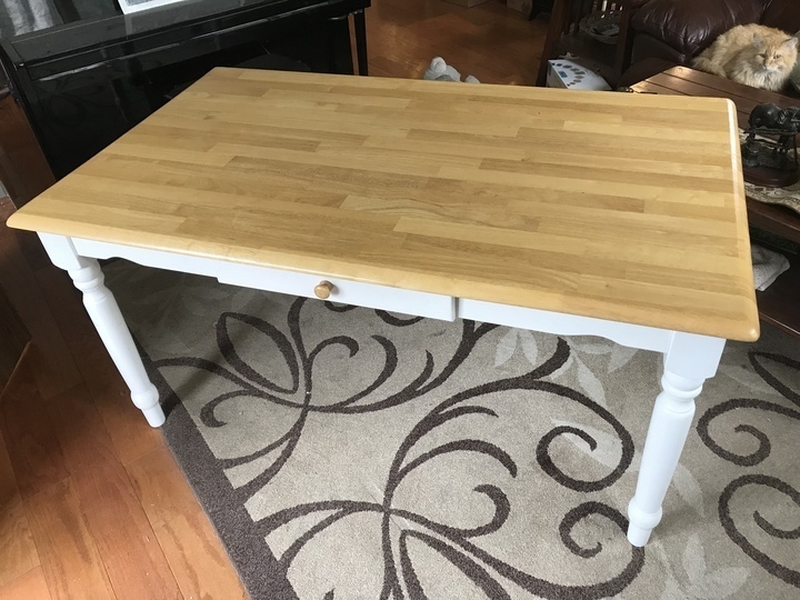 Alaska's List Furniture Dining Table&
