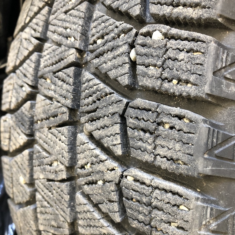 Alaska's List Bridgestone Blizzak 235/50R19 Tires For Sale