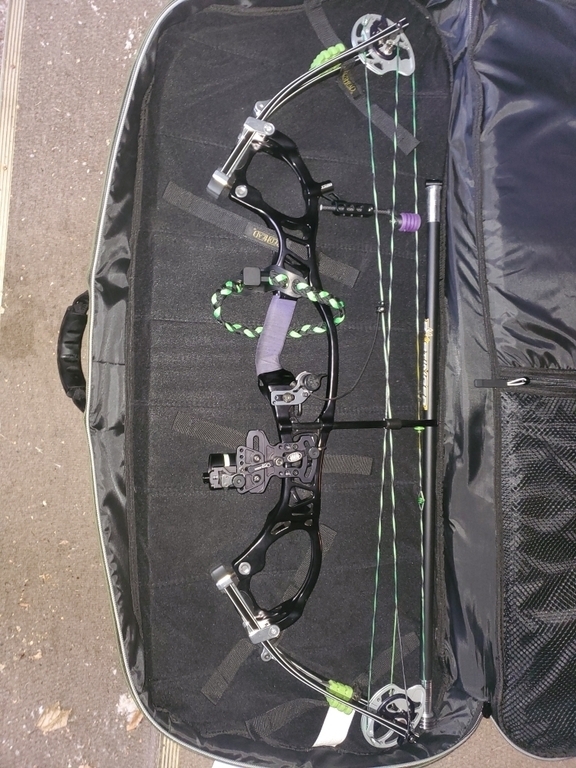 Alaska's List Archery Hoyt Pro Comp El
