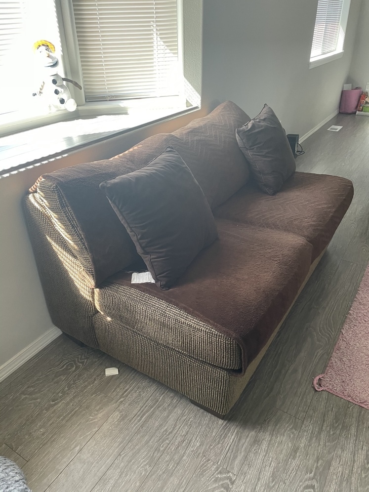 Alaska's List Furniture Living Room Se