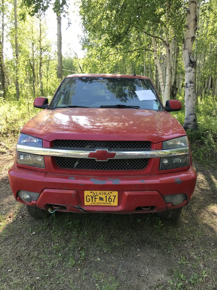 Alaska's List : Pickups : 2002 Chevy Avala