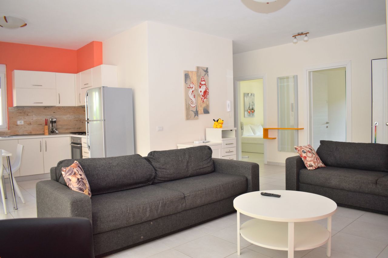 Vacation House With Garden For Rent Durres