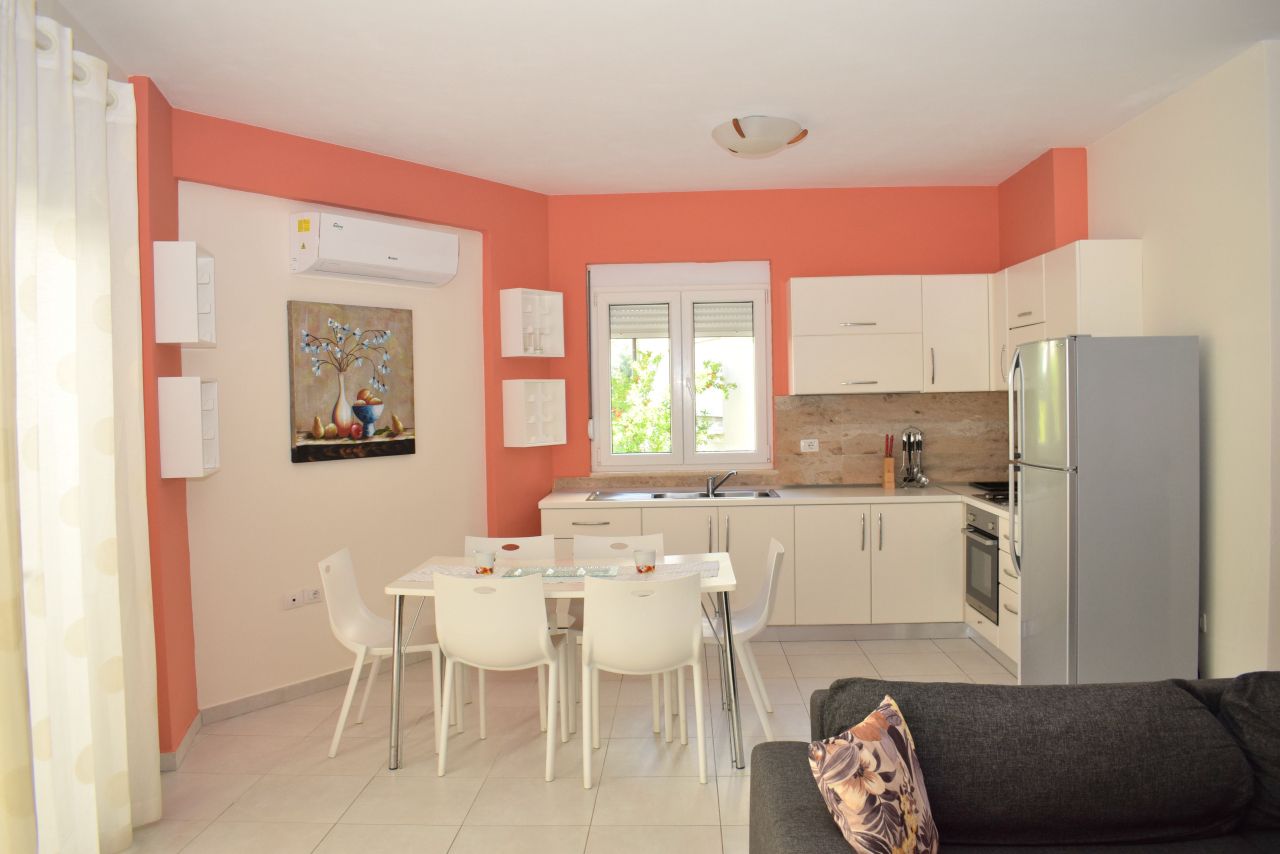 Vacation House With Garden For Rent Durres