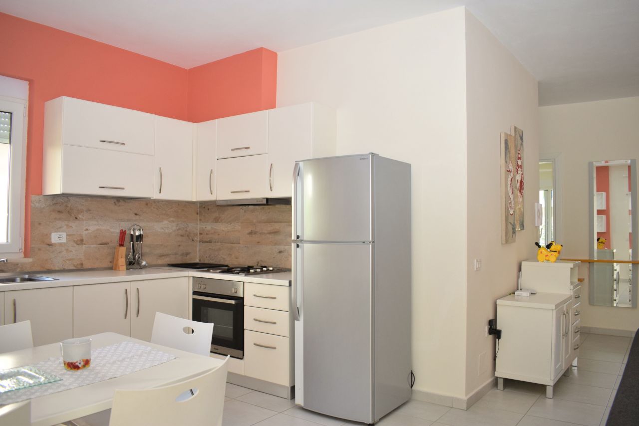 Vacation House With Garden For Rent Durres