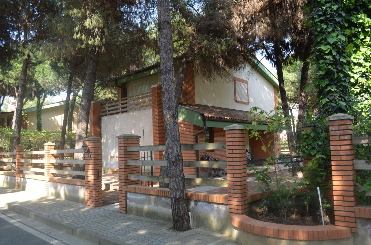 Villa in Albania for Sale. Albania Real Estate in Durres Beach