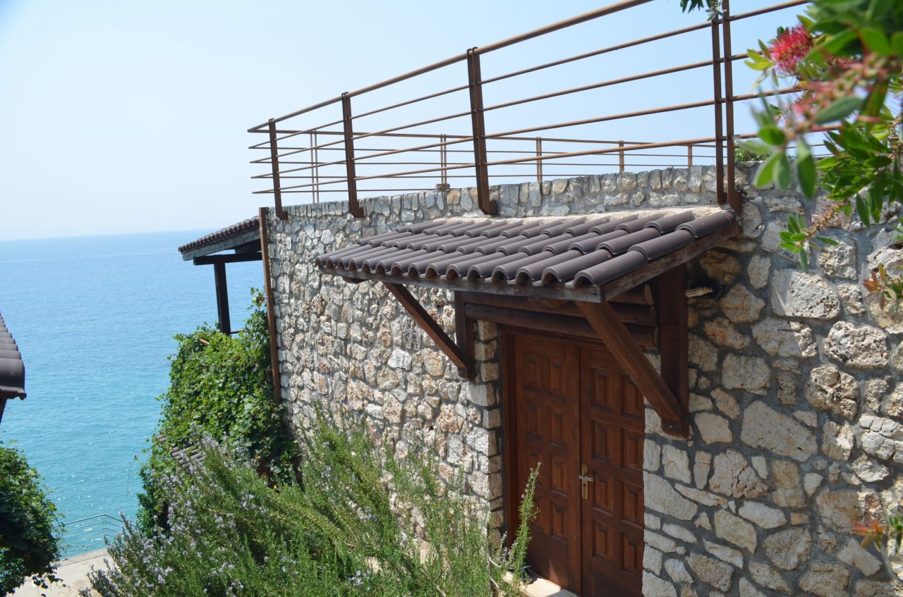 Stone House in sale, Qeparo