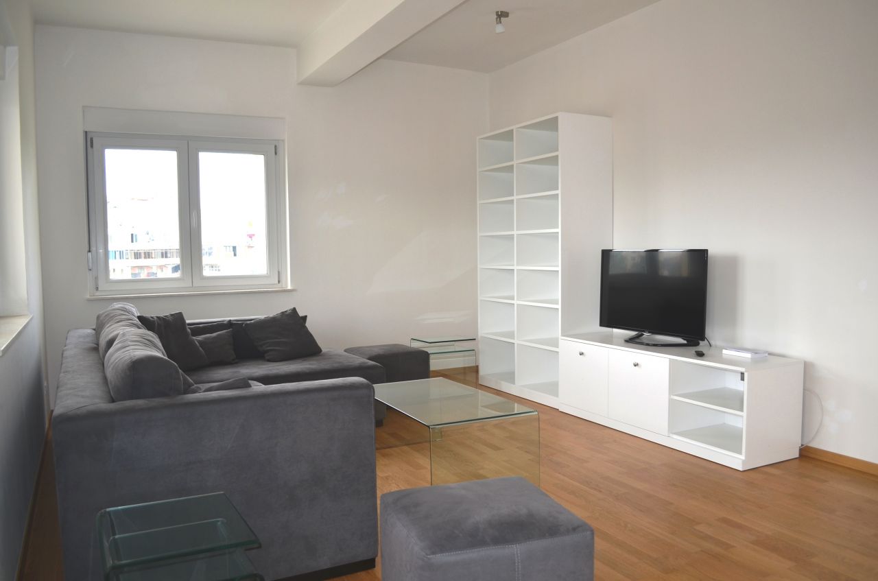 Apartament me Qera me tre dhoma gjumi ne Tirane