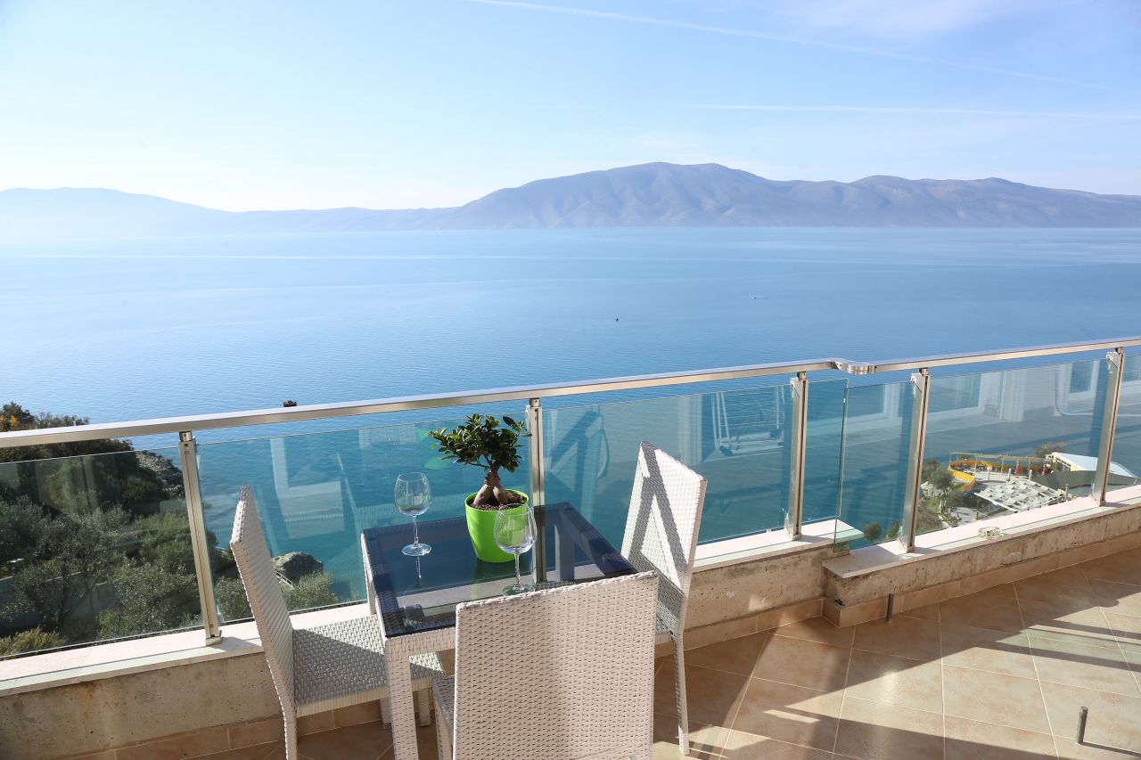 Rent Albania Holiday Apartment in Vlore
