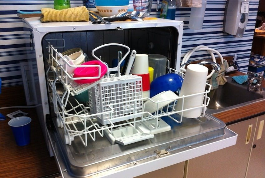 Tips On How To Clean A Smelly Dishwasher Alban Plumbers