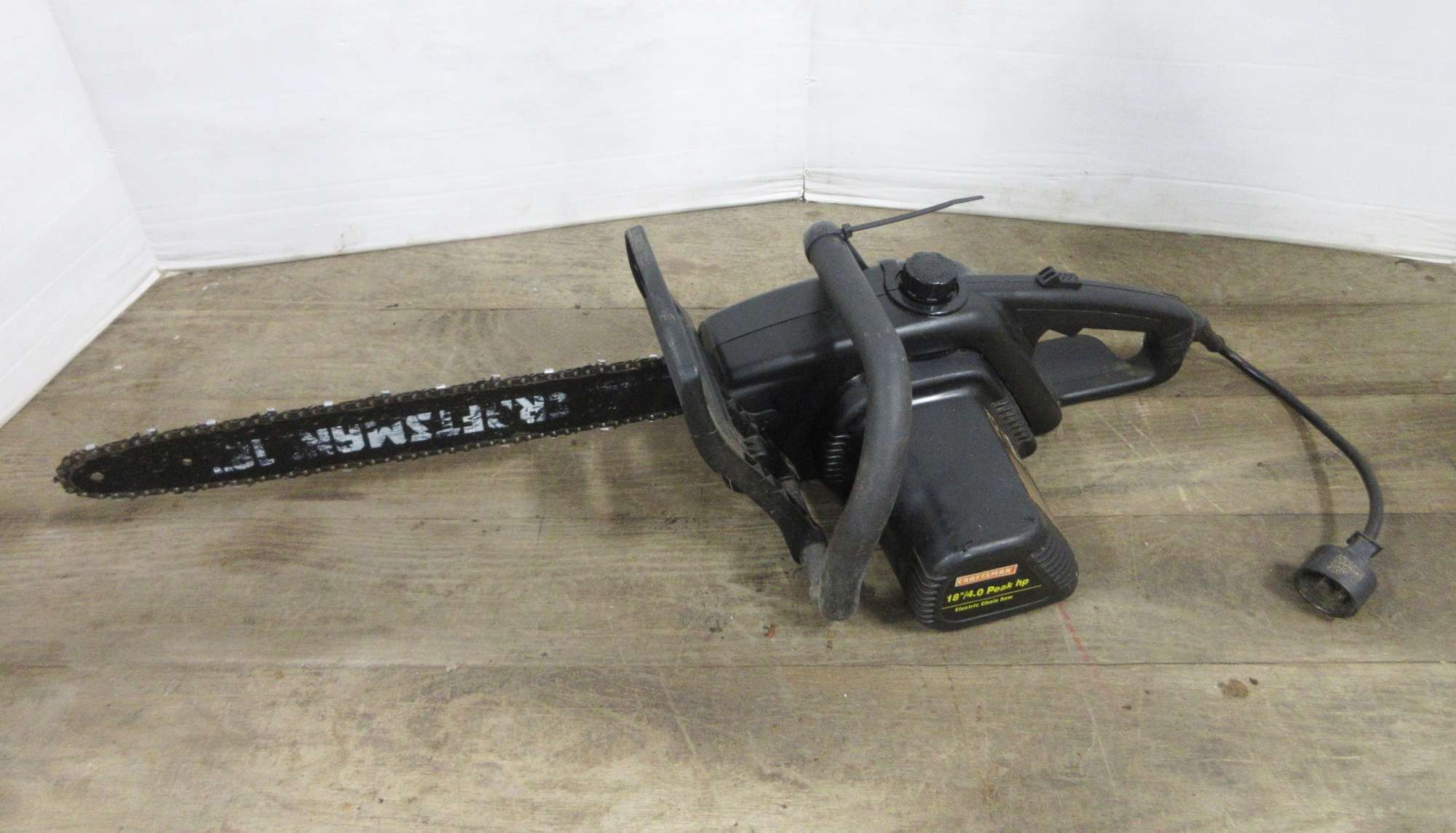 Albrecht Auctions Craftsman 18" Electric Chainsaw, 4 HP